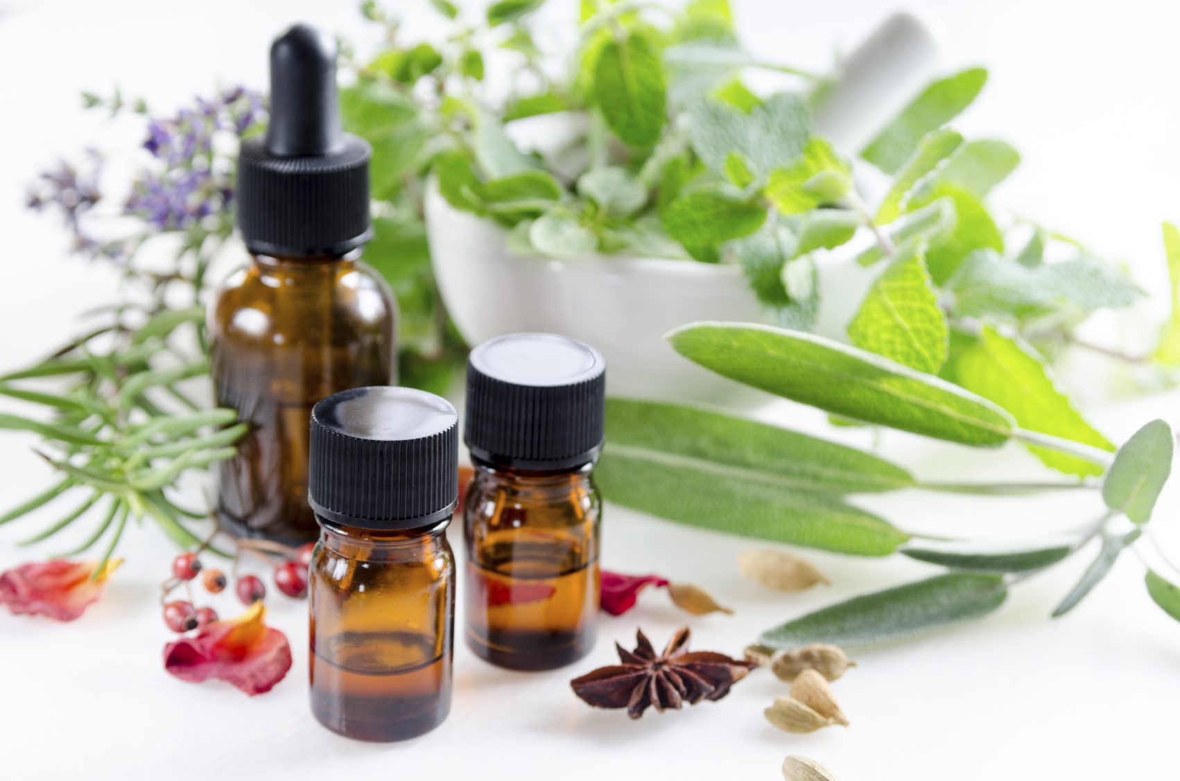 4 essential oils to soothe aches & pains